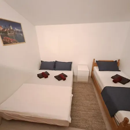 Apartment Kata *