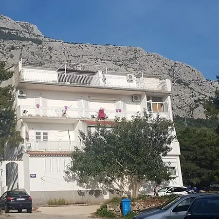 Διαμέρισμα Kata *